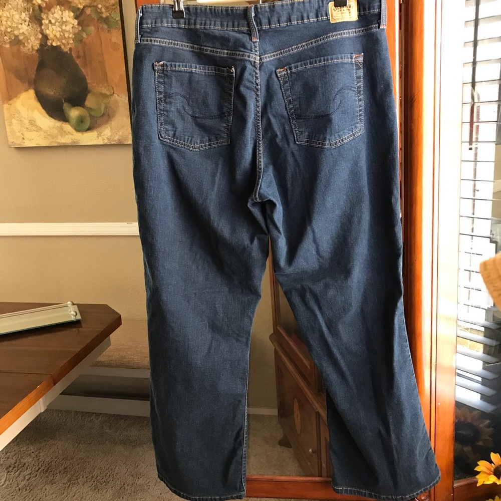 Mid Rise Bootcut - Picture 3 of 8